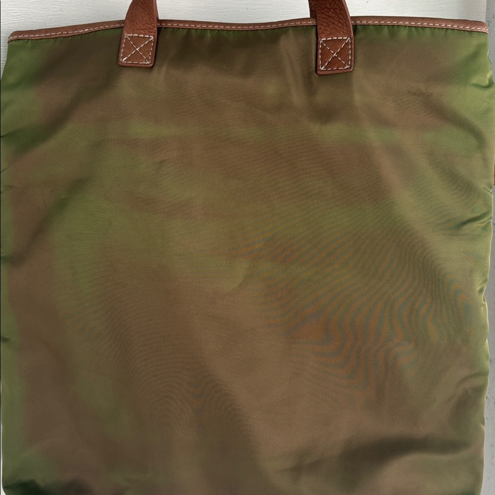 COCCINELLE BRAND MADE IN ITALY OLIVE GREEN AND BROWN SATIN LIKE CANVAS TOTE BAG - Picture 4 of 12